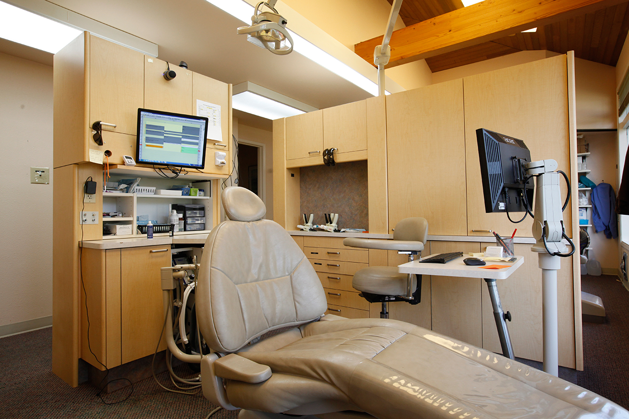 Mitchell Contractor | Vashon Dental Clinic